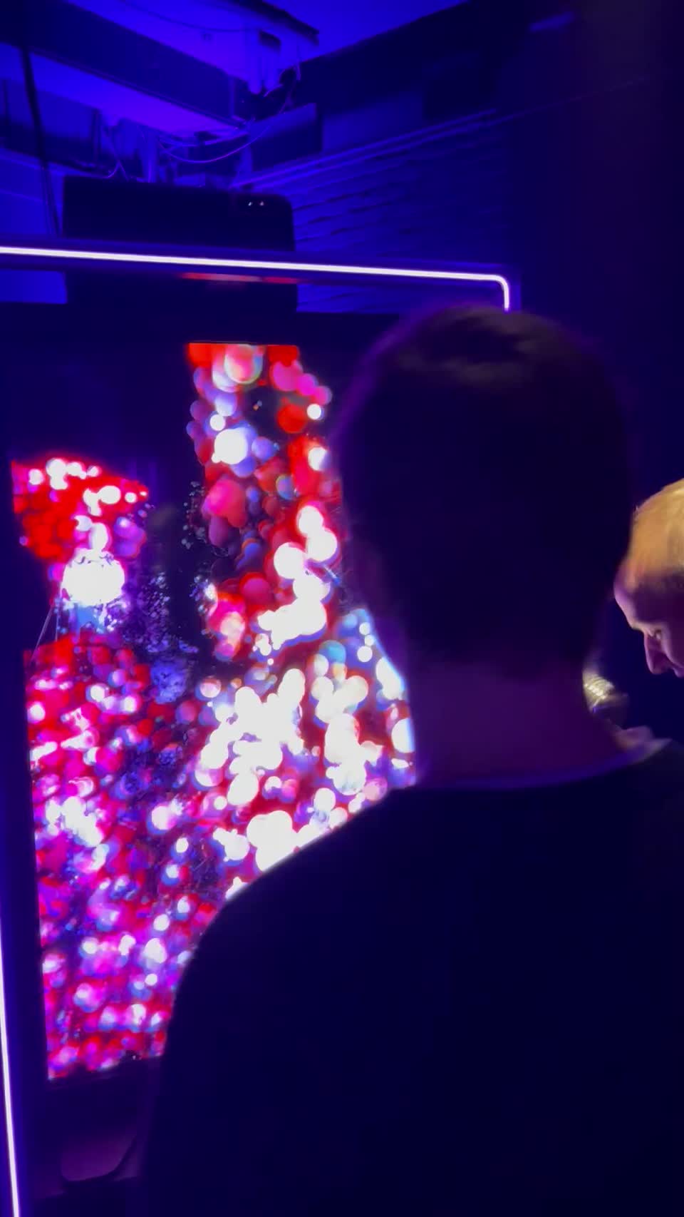 elevator screen